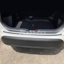 画像4: TOYOTA YARIS CROSS MXPB/MXPJ1 リアバンパーステップガード